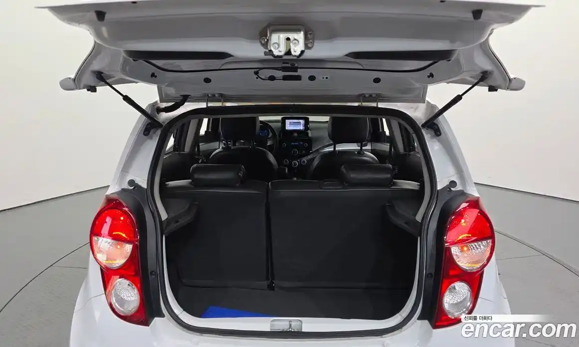 Chevrolet Spark 2015 1.0 гидро в Москве № 2053540, фото 26