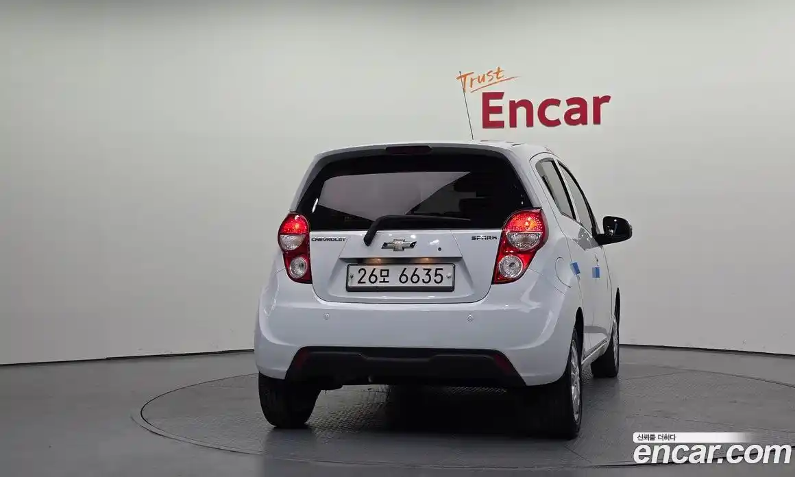 Chevrolet Spark 2015 1.0 гидро в Москве № 2053540, фото 4