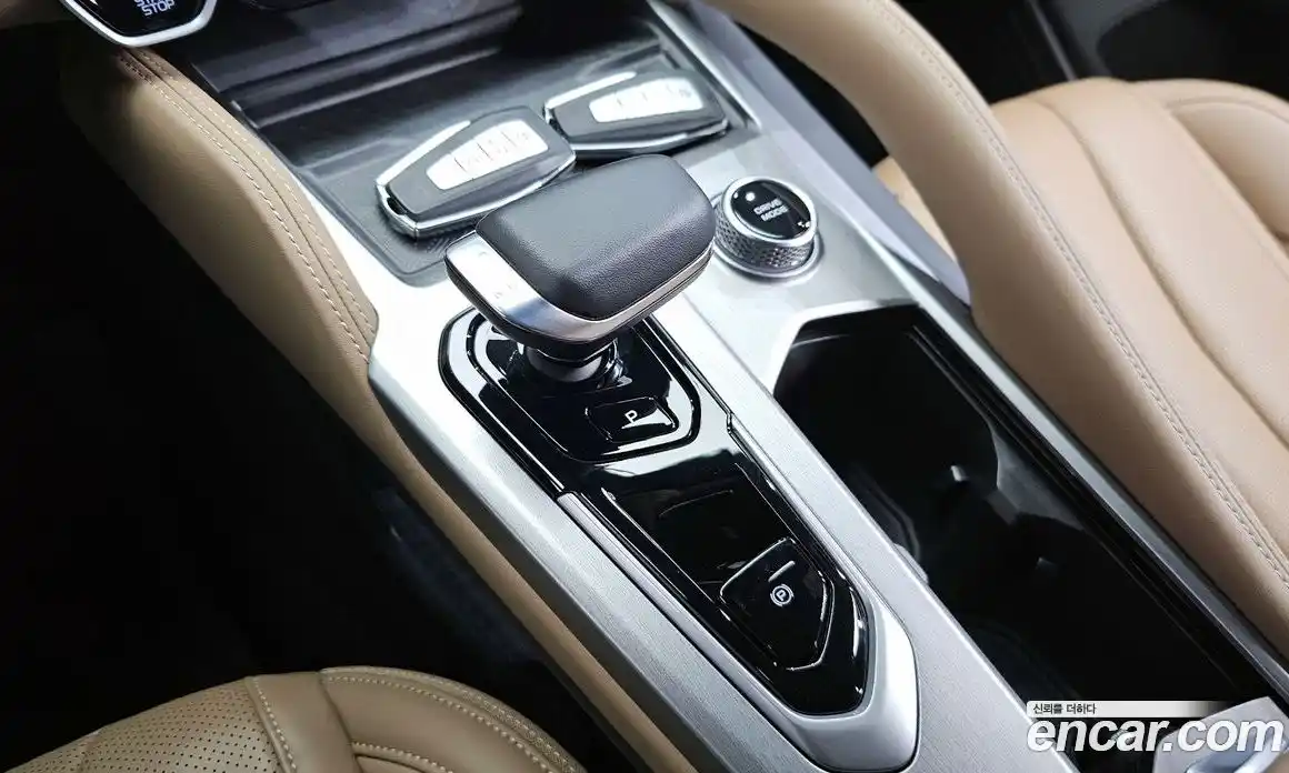 Renault Grand Koleos 2024 1.5 гидро в Москве № 2053864, фото 9