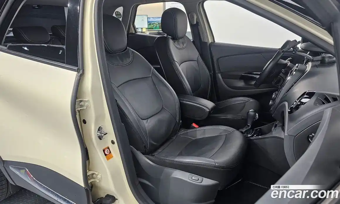 Renault QM3 2015 1.5 гидро в Москве № 2053943, фото 12