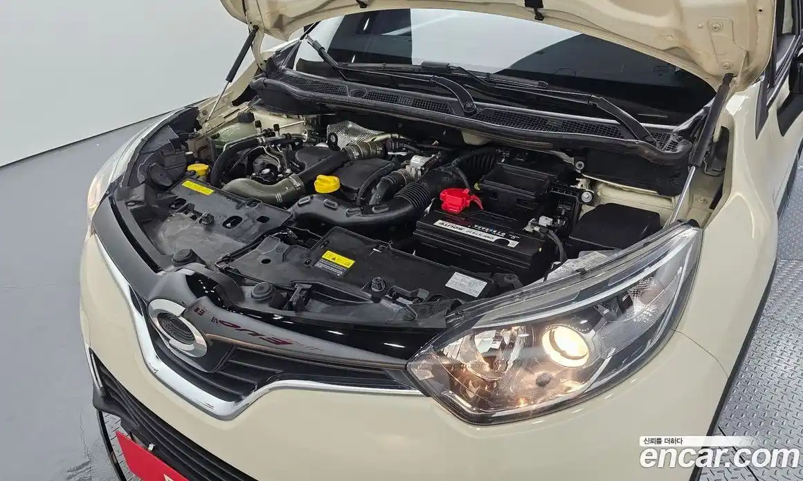 Renault QM3 2015 1.5 гидро в Москве № 2053943, фото 6