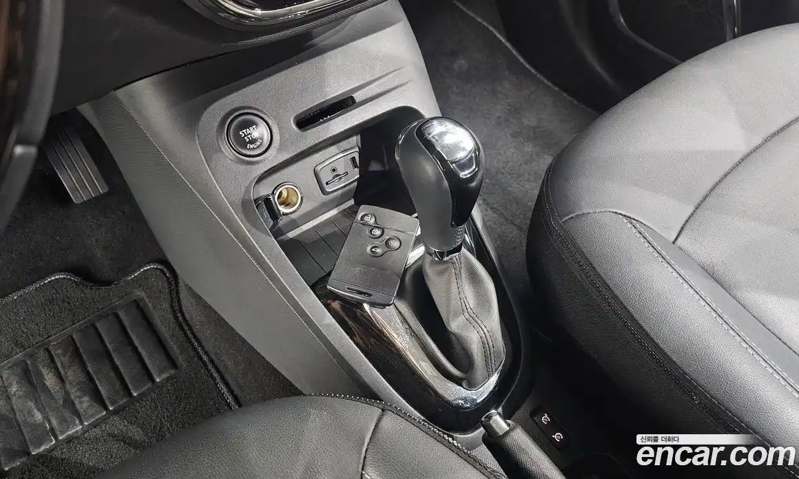 Renault QM3 2015 1.5 гидро в Москве № 2053943, фото 9