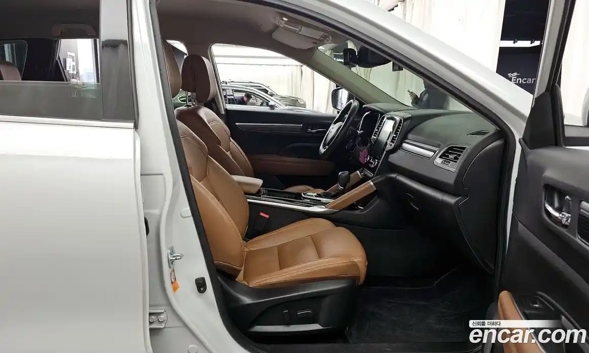 Renault QM6 2023 2.0 гидро в Москве № 2053971, фото 17
