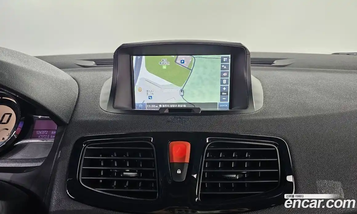Renault SM3 2015 1.6 гидро в Москве № 2054241, фото 25
