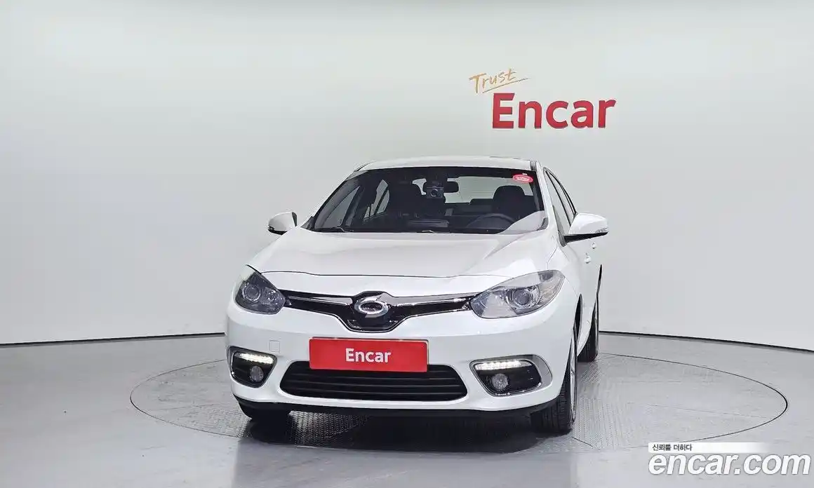 Renault SM3 2015 1.6 гидро в Москве № 2054241, фото 3