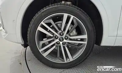 Audi Q5 2021 2.0 гидро в Москве № 2055161, миниатюра 5