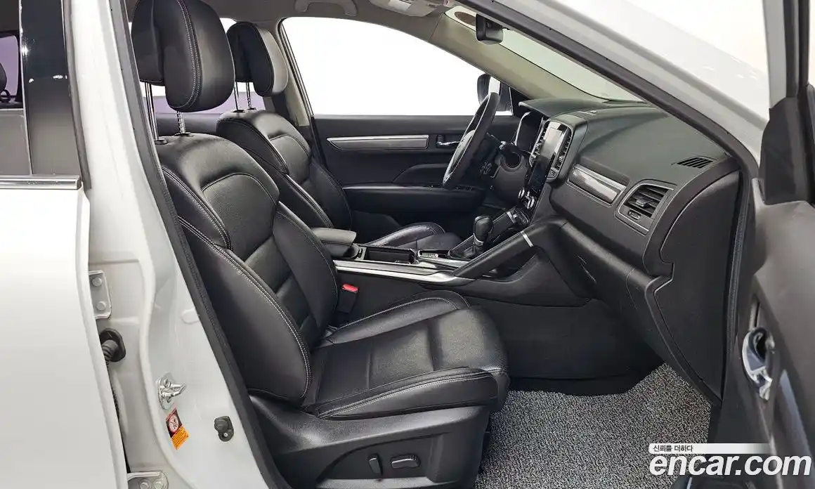 Renault QM6 2016 2.0 гидро в Москве № 2055187, фото 17