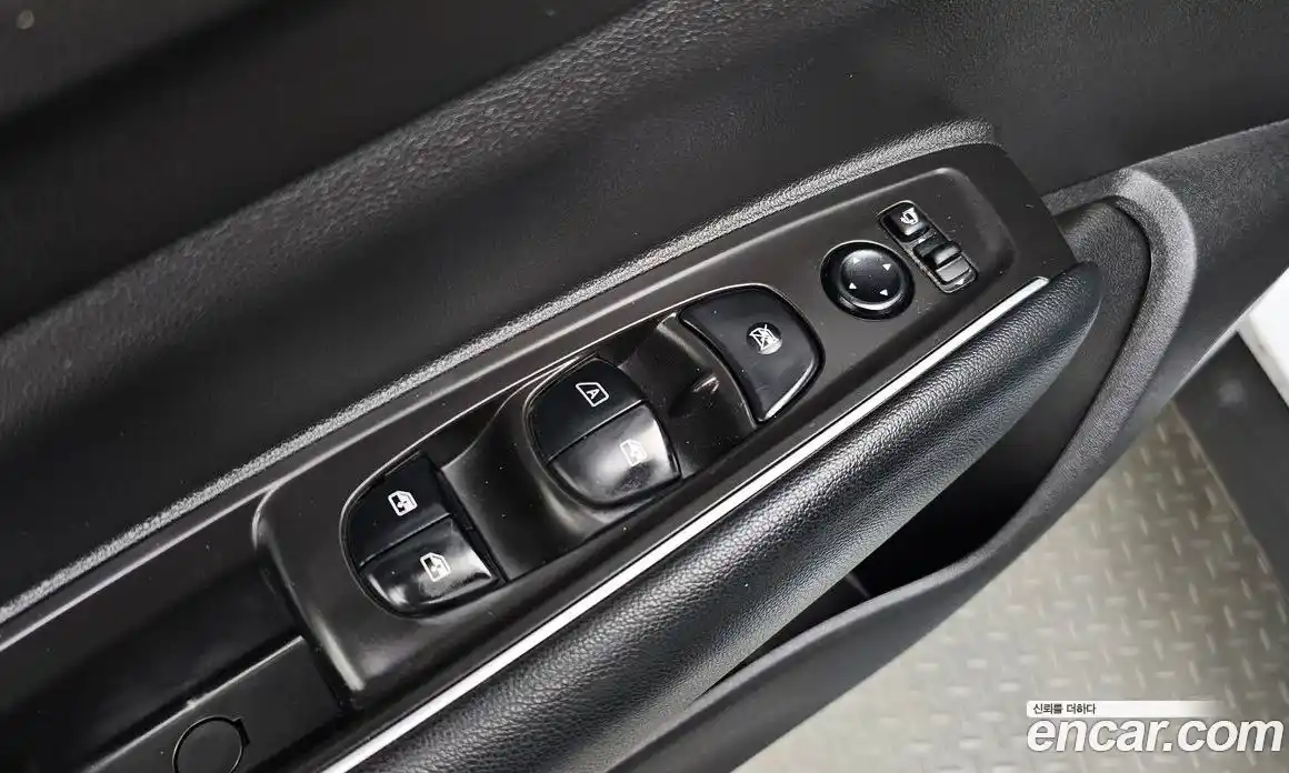Renault QM6 2016 2.0 гидро в Москве № 2055187, фото 26