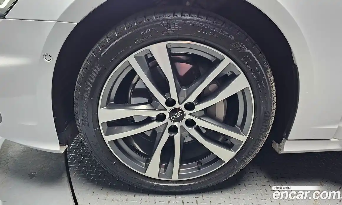 Audi A6 2023 2.0 гидро в Москве № 2056692, фото 4