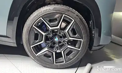 BMW XM 2023 4.4 гидро в Москве № 2056873, миниатюра 7