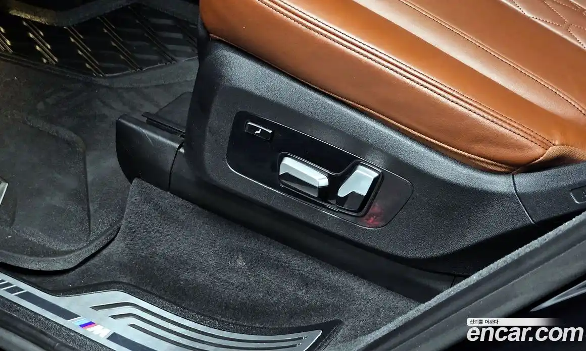 BMW X7 2021 3.0 гидро в Москве № 2057241, фото 32