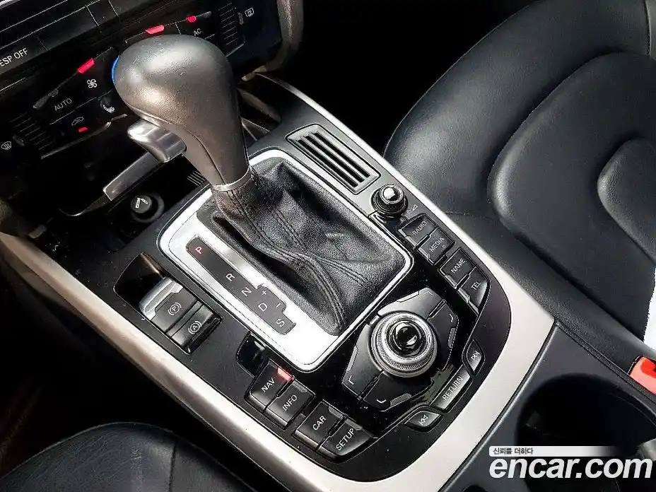 Audi A4 2010 2.0 гидро в Москве № 2057314, фото 12