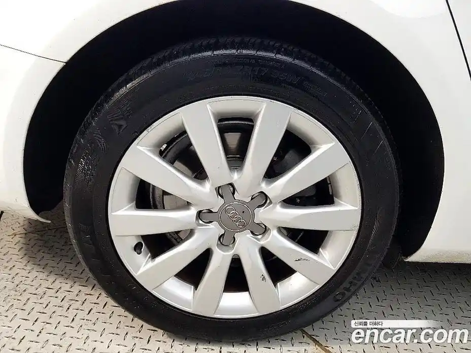 Audi A4 2010 2.0 гидро в Москве № 2057314, фото 20