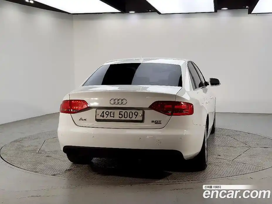Audi A4 2010 2.0 гидро в Москве № 2057314, фото 3