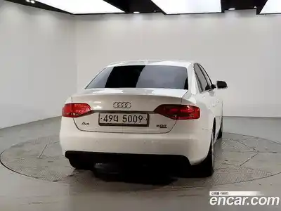Audi A4 2010 2.0 гидро в Москве № 2057314, миниатюра 3