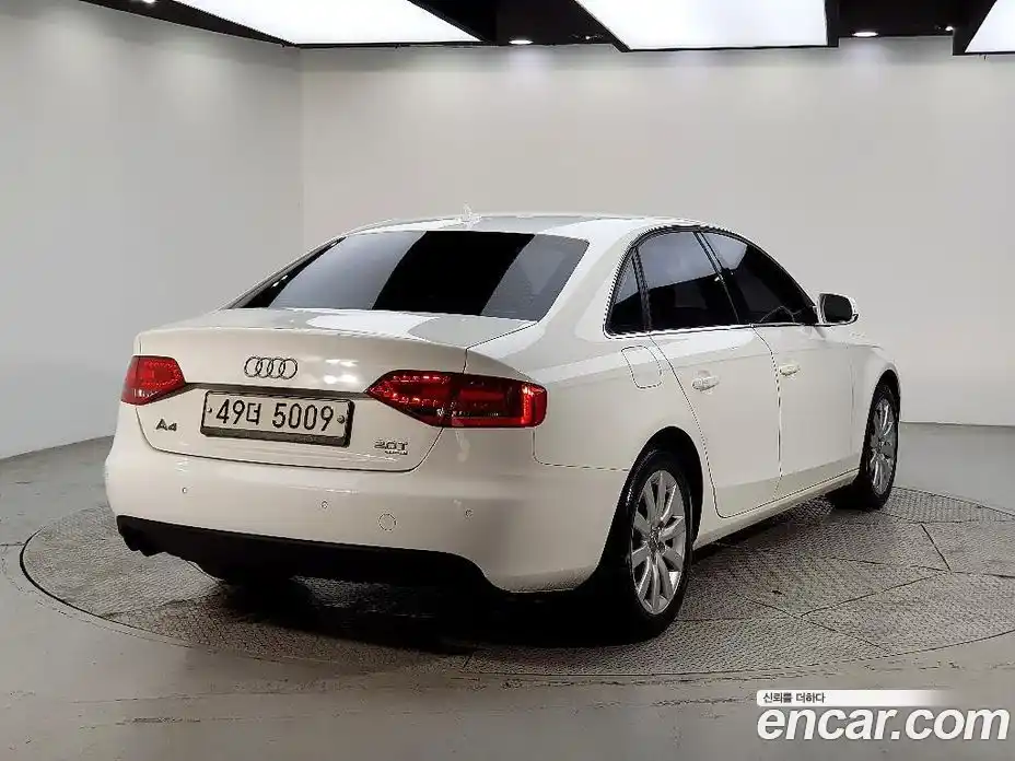 Audi A4 2010 2.0 гидро в Москве № 2057314, фото 4