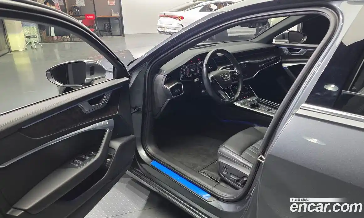 Audi A6 2020 2.0 гидро в Москве № 2057333, фото 13