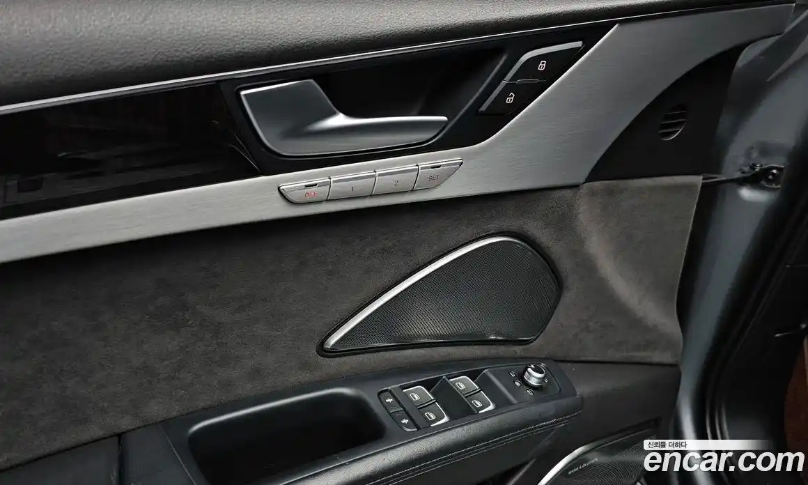 Audi A8 2013 4.0 гидро в Москве № 2057344, фото 22