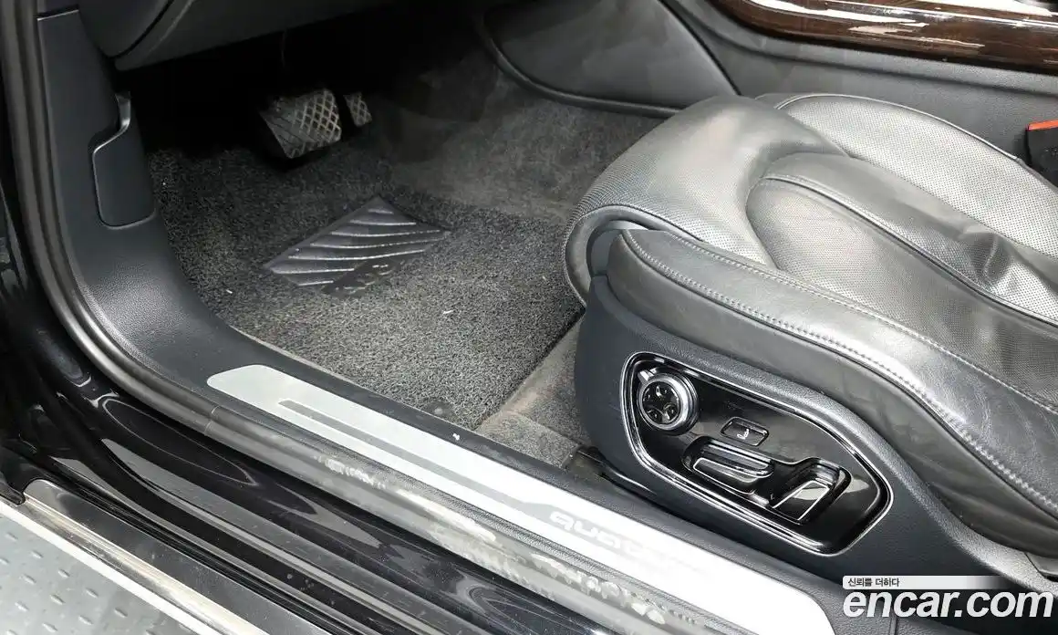 Audi A8 2015 4.1 гидро в Москве № 2057458, фото 16
