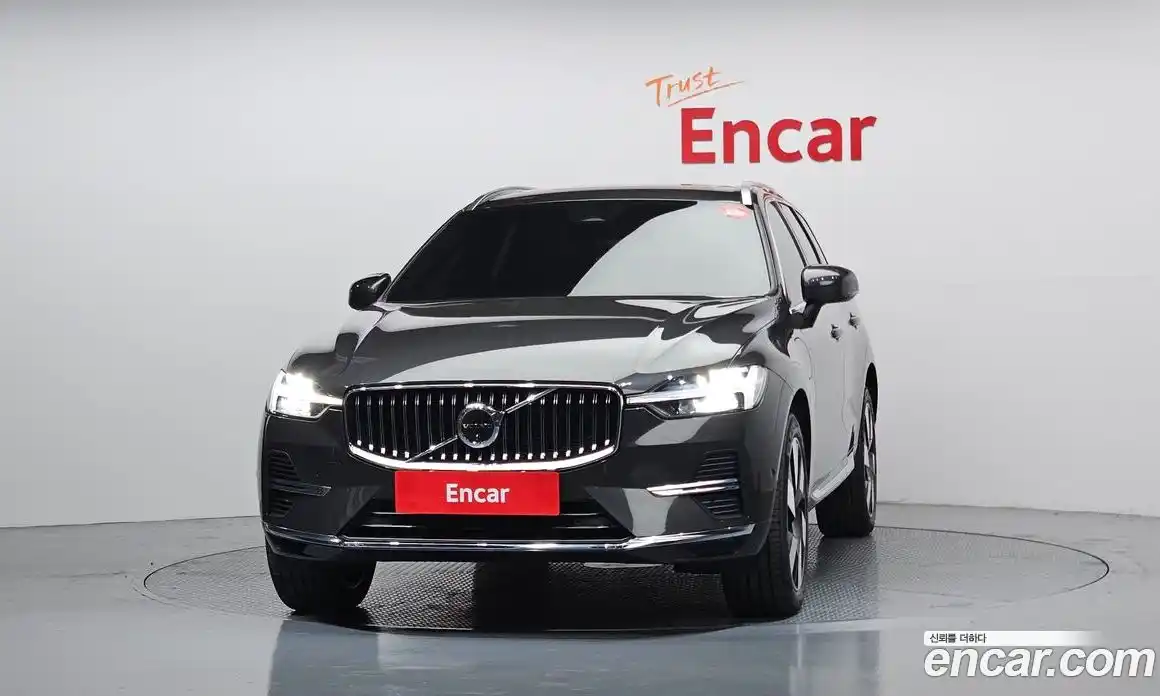 Volvo XC60 2024 2.0 гидро в Москве № 2057850, фото 3