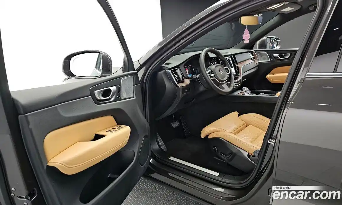 Volvo XC60 2024 2.0 гидро в Москве № 2057850, фото 10