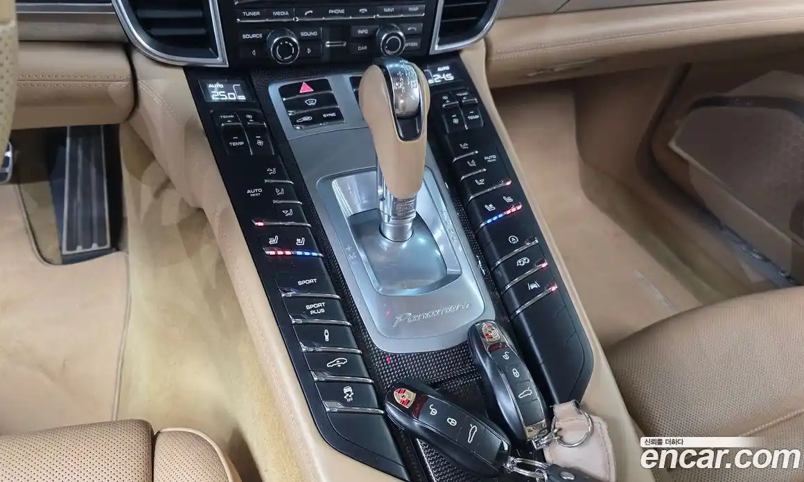 Porsche Panamera 2016 4.8 гидро в Москве № 2058432, фото 9