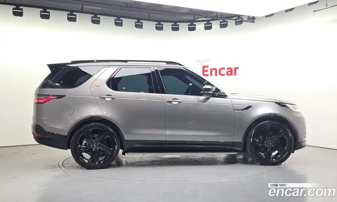 Land Rover Discovery 2024 3.0 гидро в Москве № 2058760, фото 6