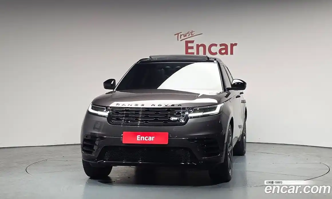 Land Rover Range-Rover Velar 2024 3.0 гидро в Москве № 2058770, фото 3