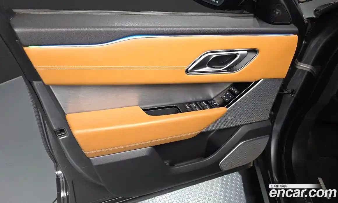 Land Rover Range-Rover Velar 2018 3.0 гидро в Москве № 2058818, фото 14