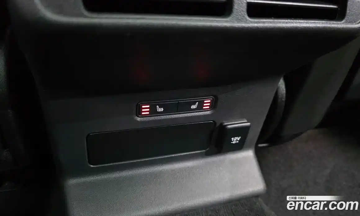 Land Rover Range-Rover Velar 2018 3.0 гидро в Москве № 2058818, фото 24