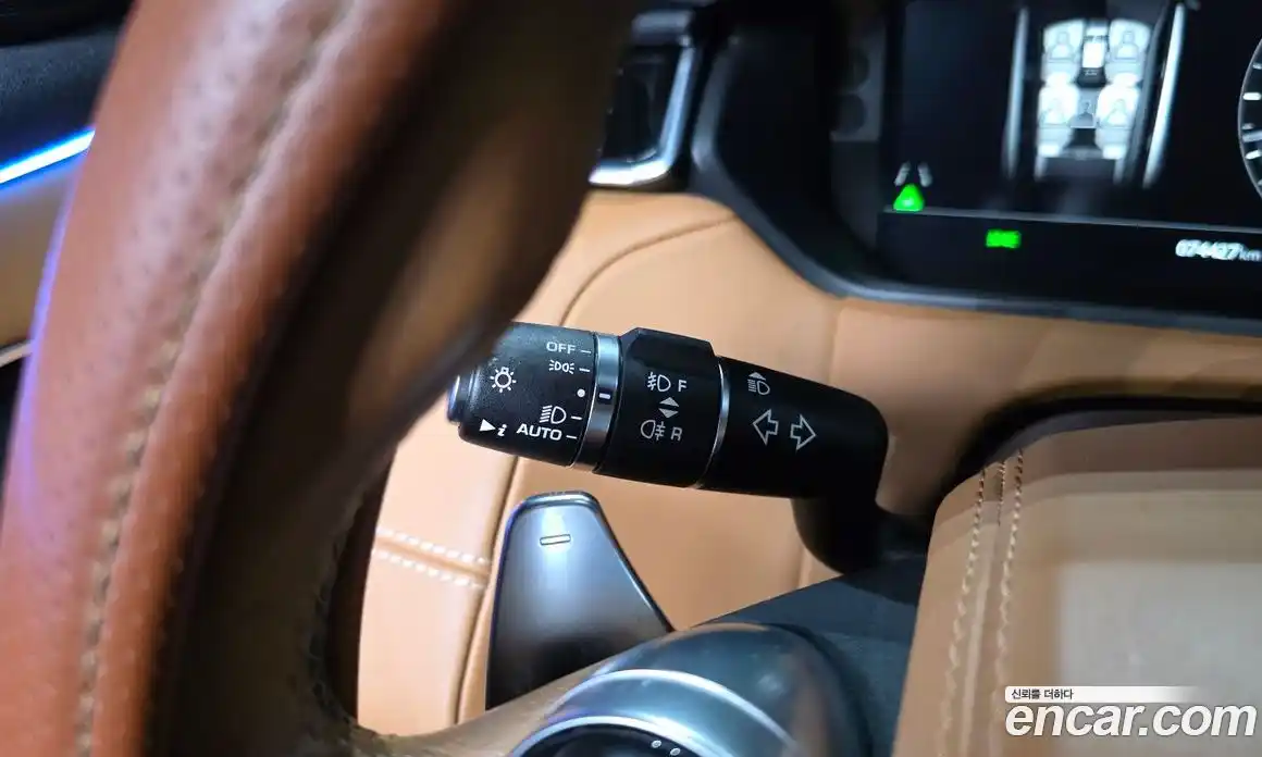 Land Rover Range-Rover Velar 2018 3.0 гидро в Москве № 2058818, фото 33
