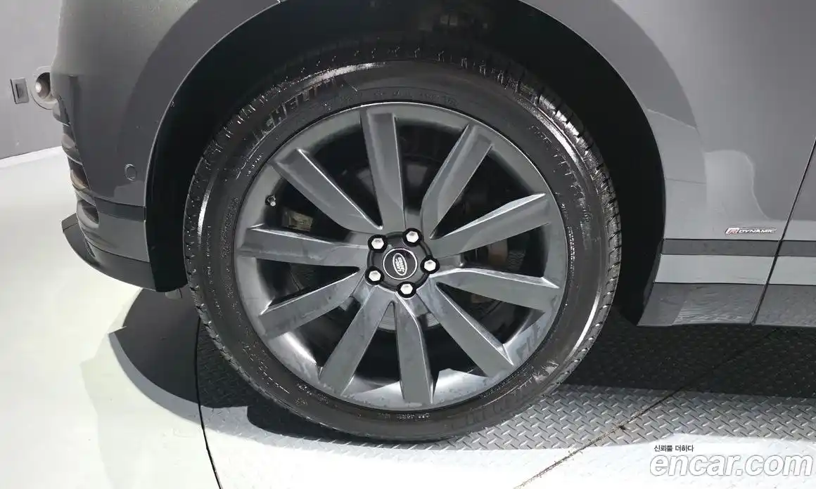 Land Rover Range-Rover Velar 2018 3.0 гидро в Москве № 2058818, фото 5