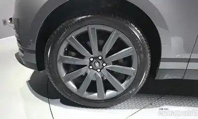 Land Rover Range-Rover Velar 2018 3.0 гидро в Москве № 2058818, миниатюра 5
