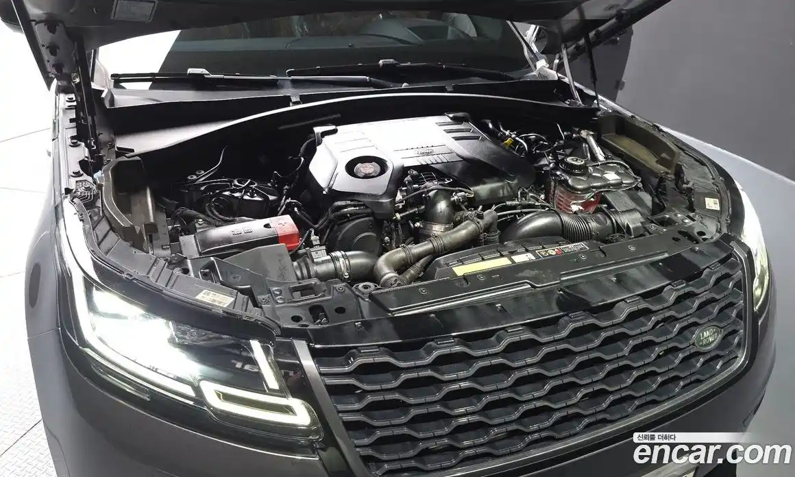 Land Rover Range-Rover Velar 2018 3.0 гидро в Москве № 2058818, фото 6