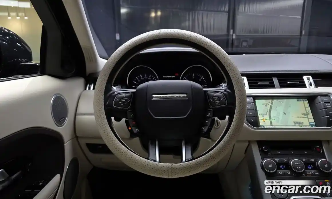 Land Rover Range-Rover Evoque 2015 2.2 гидро в Москве № 2058962, фото 13