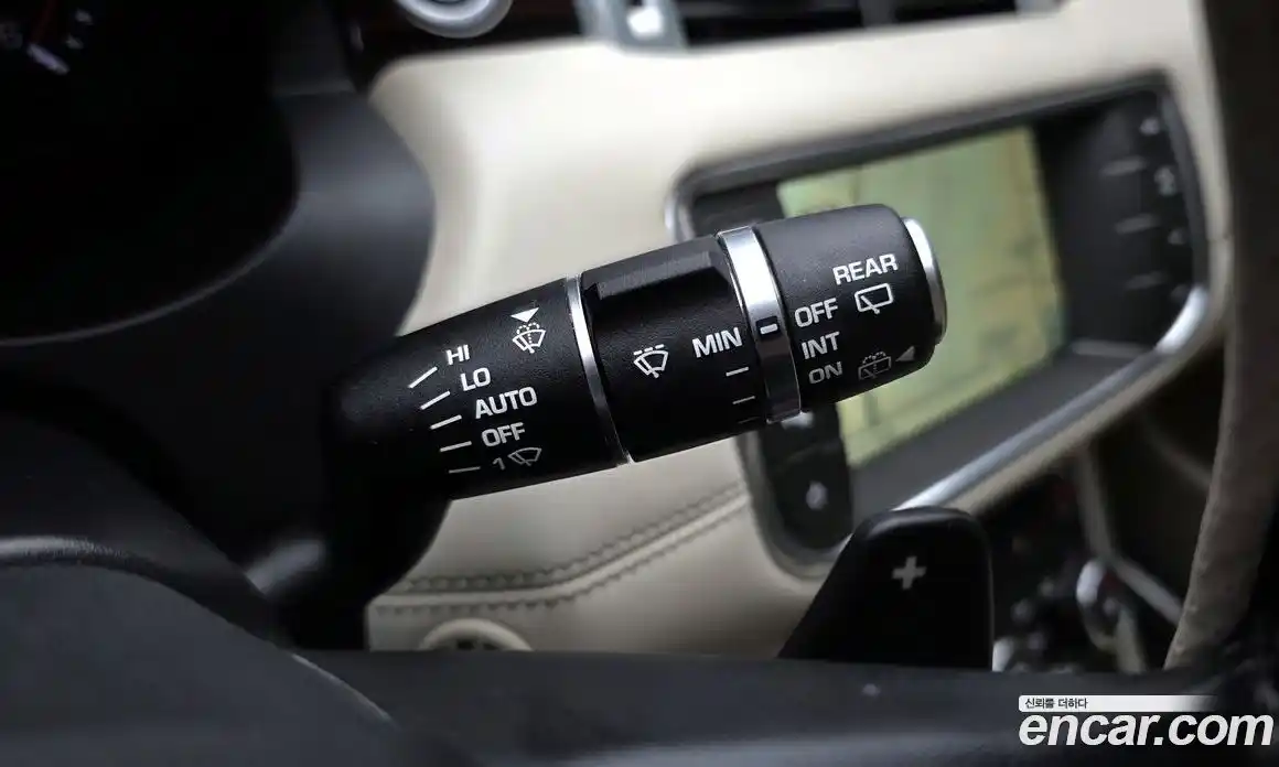 Land Rover Range-Rover Evoque 2015 2.2 гидро в Москве № 2058962, фото 17
