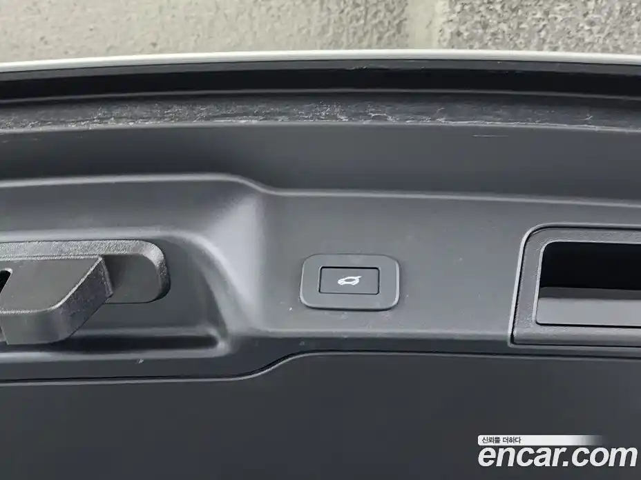 Land Rover Range-Rover Evoque 2025 2.0 гидро в Москве № 2059070, фото 20