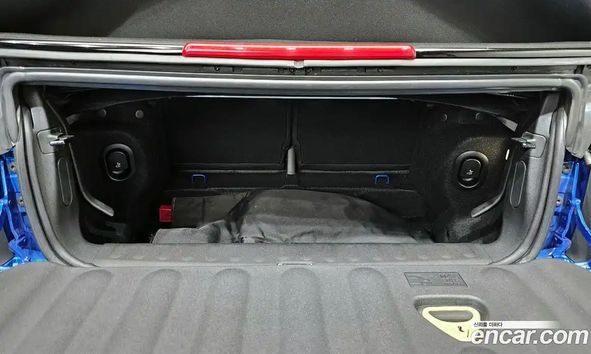 Mini Cooper Convertible 2025 2.0 гидро в Москве № 2059211, фото 30