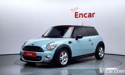 Mini Cooper, 2011