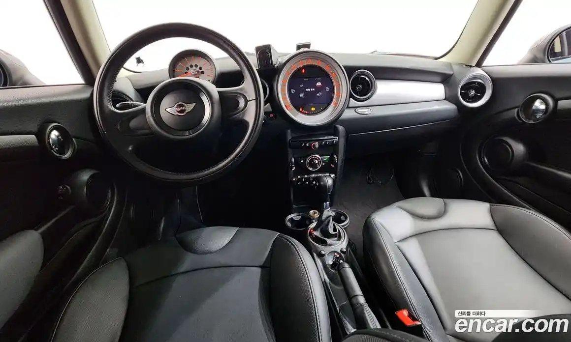 Mini Cooper 2011 1.6 гидро в Москве № 2059522, фото 7