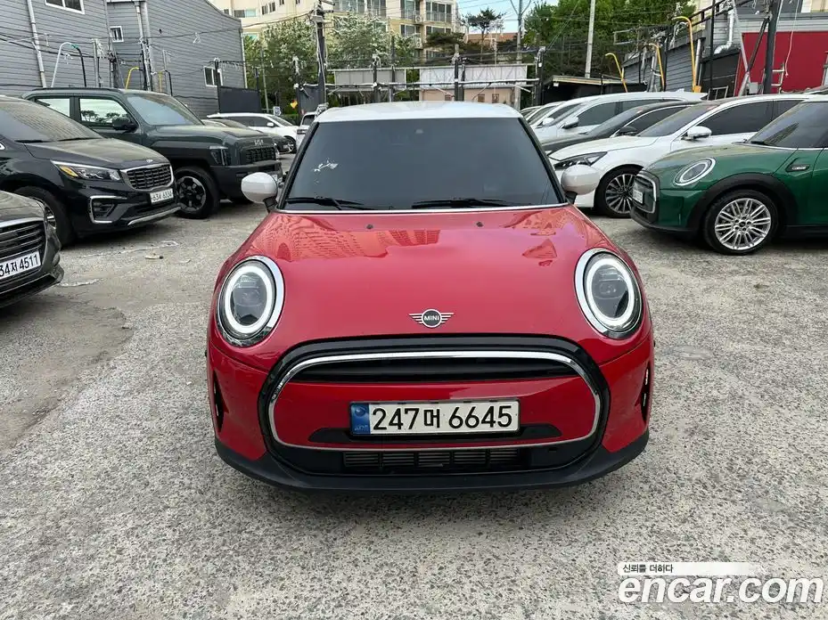 Mini Cooper 2023 1.5 гидро в Москве № 2059685, фото 3