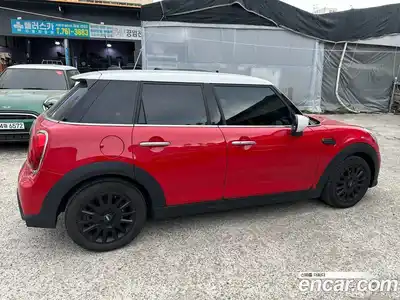 Mini Cooper 2023 1.5 гидро в Москве № 2059685, миниатюра 4