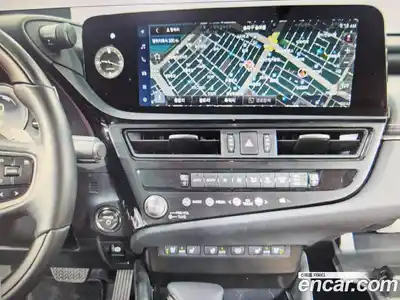 Lexus ES 2024 2.5 гидро в Москве № 2060172, миниатюра 6