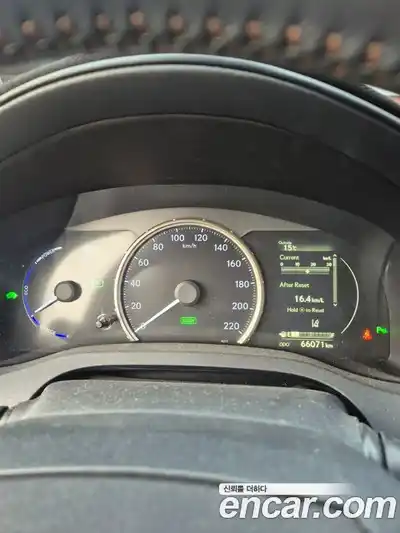 Lexus CT200h 2019 1.8 гидро в Москве № 2060194, миниатюра 6