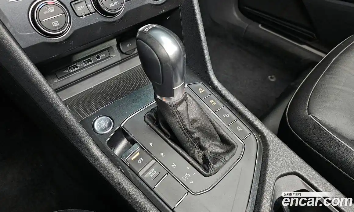 Volkswagen Tiguan 2018 2.0 гидро в Москве № 2060573, фото 11