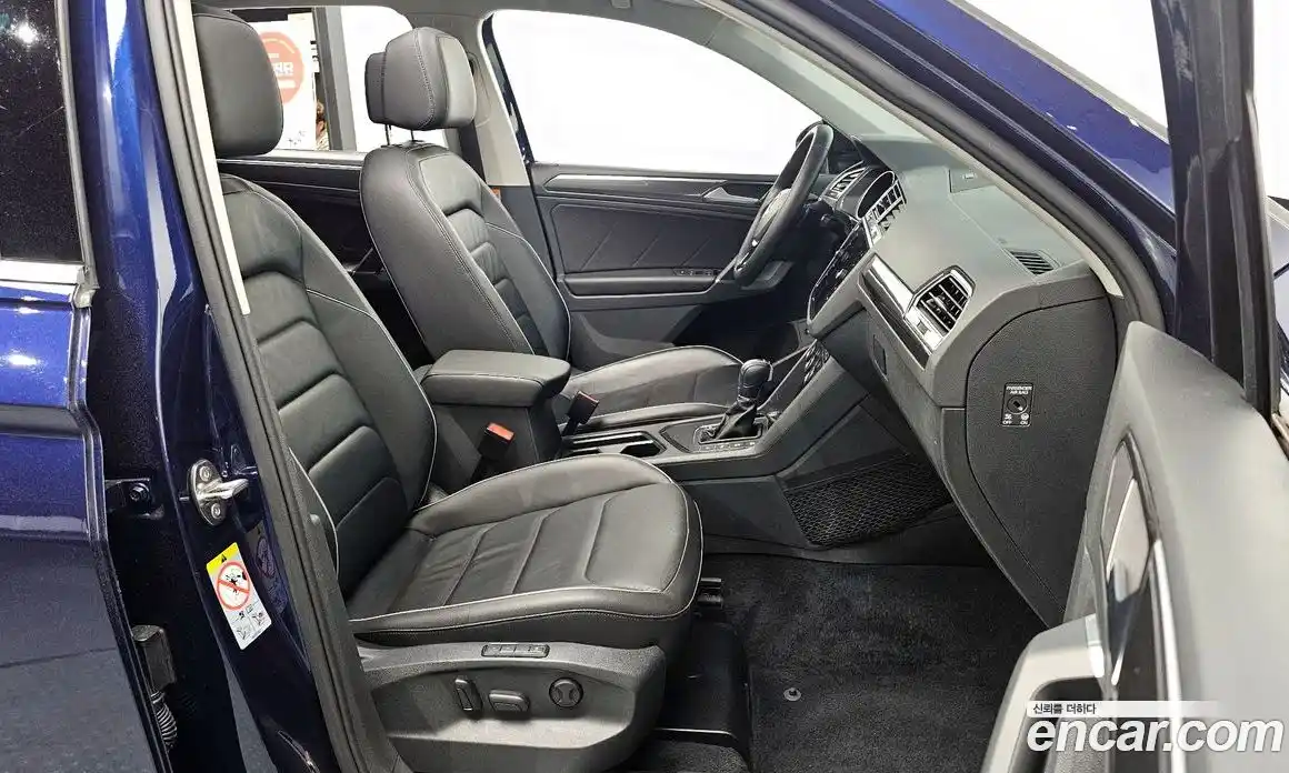 Volkswagen Tiguan 2018 2.0 гидро в Москве № 2060573, фото 15