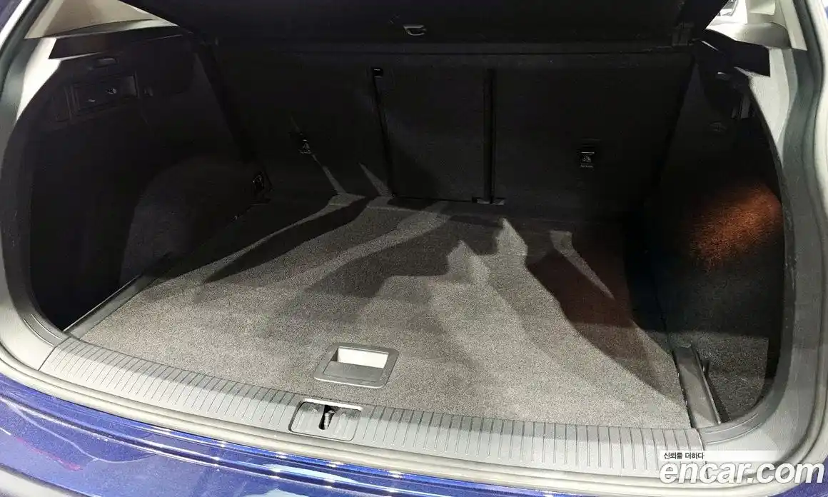 Volkswagen Tiguan 2018 2.0 гидро в Москве № 2060573, фото 30