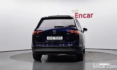 Volkswagen Tiguan 2018 2.0 гидро в Москве № 2060573, миниатюра 3