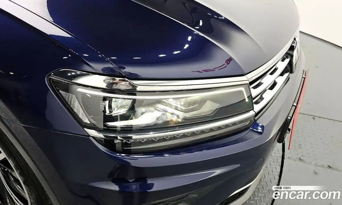 Volkswagen Tiguan 2018 2.0 гидро в Москве № 2060573, фото 7