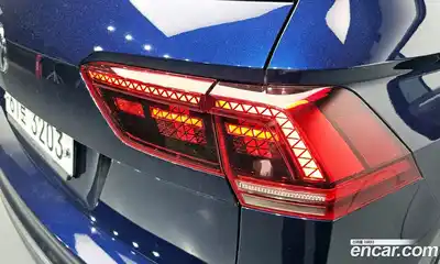 Volkswagen Tiguan 2018 2.0 гидро в Москве № 2060573, миниатюра 8